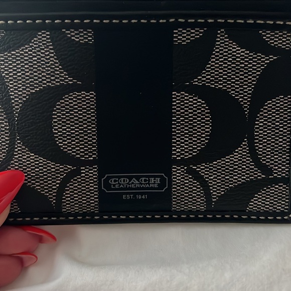 NEW Coach Leather Wallet/Cardholder - Picture 3 of 4
